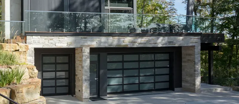 California, 6x8.6 and 16 x 8.6, Black aluminum frame, White Sandblasted glass