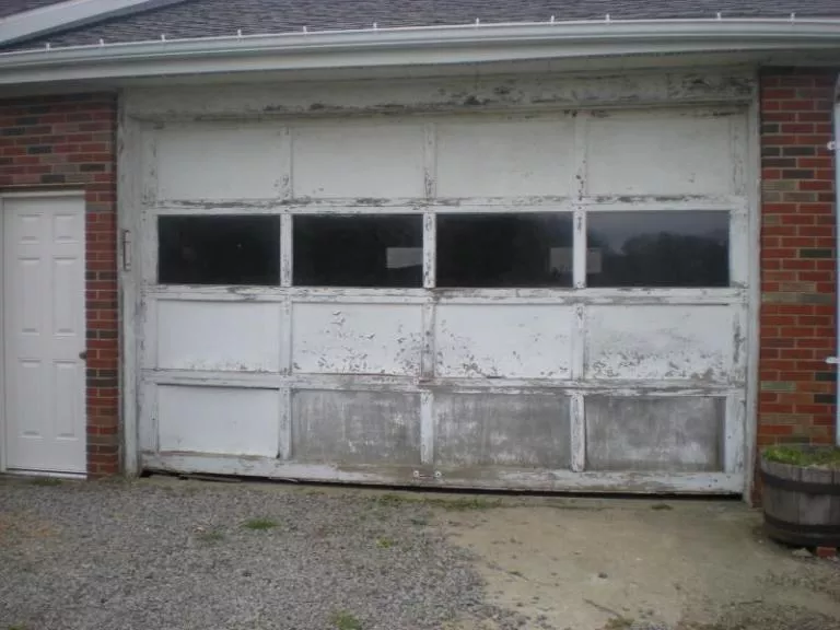 Vielle porte de garage
